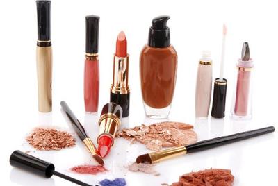 化妝品行業新機遇 何芳化妝品加盟與代理詳解